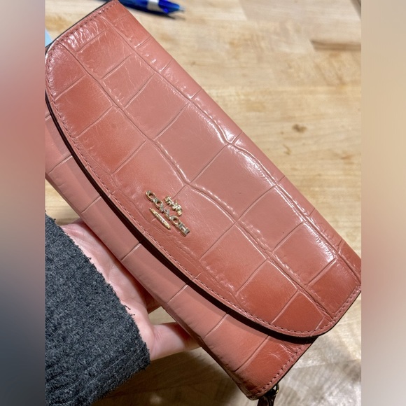 Coach Croc Embossed Ombré long wallet - Picture 3 of 13